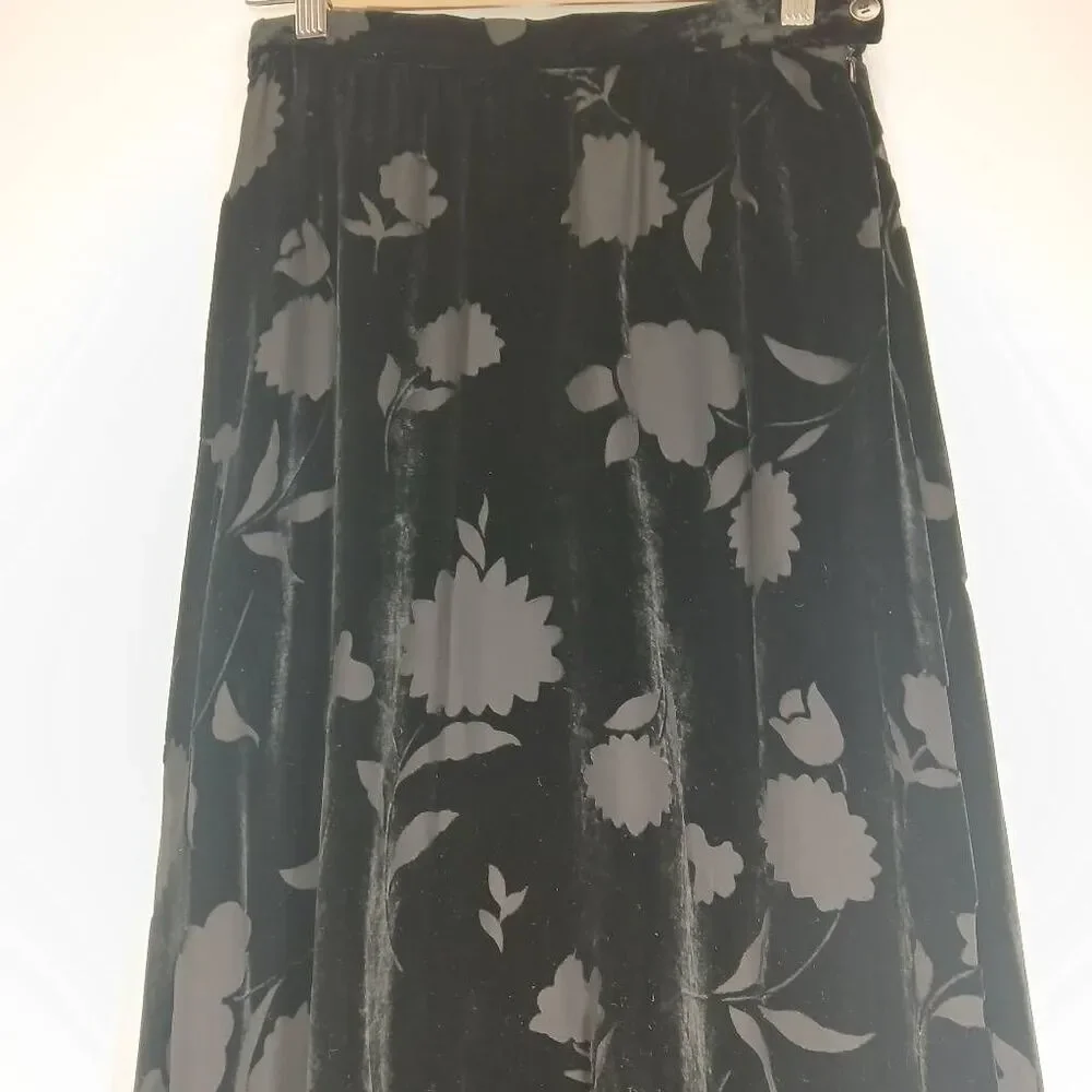 Jones New York Womens size 6 long maxi skirt velvet black silk whimsigoth y2k